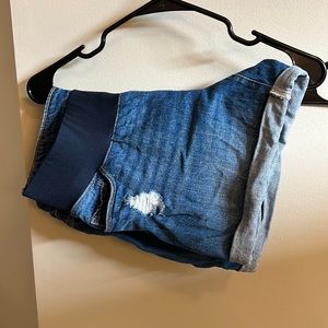 Old navy maternity shorts